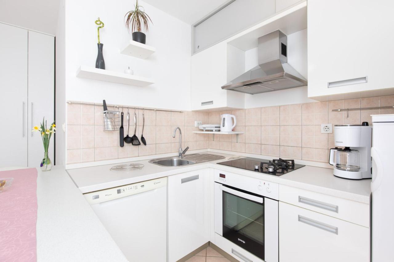 Apartment Julijana Krk Town Exterior photo
