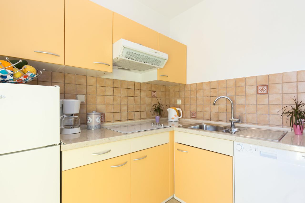 Apartment Julijana Krk Town Exterior photo
